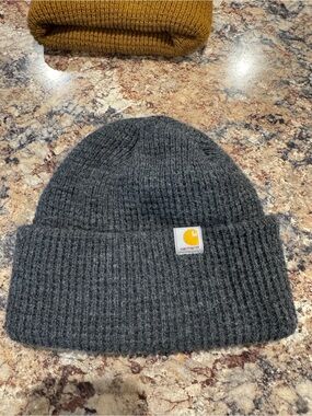 Carhartt Gray Ribbed Knit Cuffed Beanie with Logo Patch